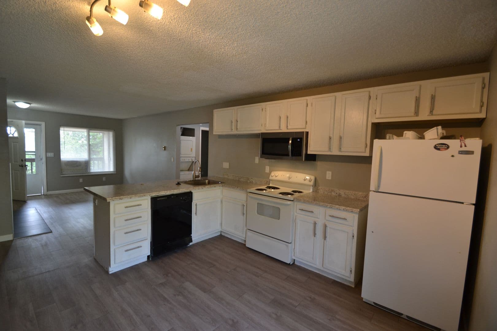 Colorado Springs Apartment: 2920 Straus Lane