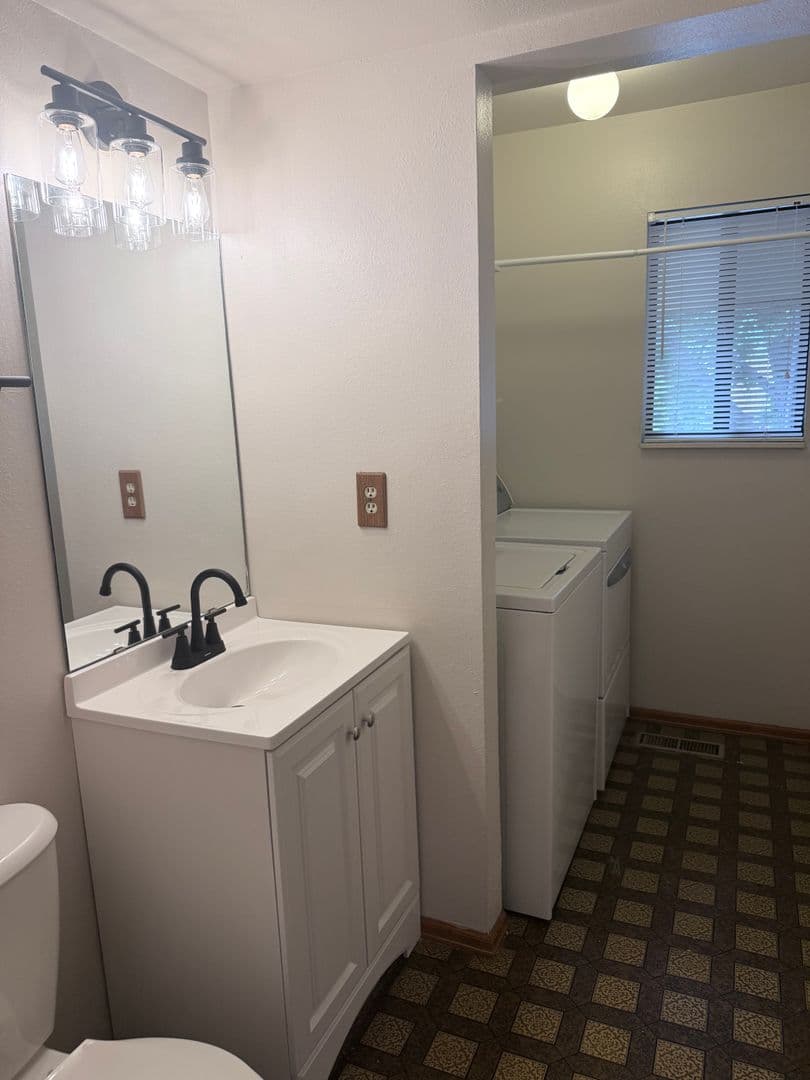 Colorado Springs House: 5026 Masheena Lane