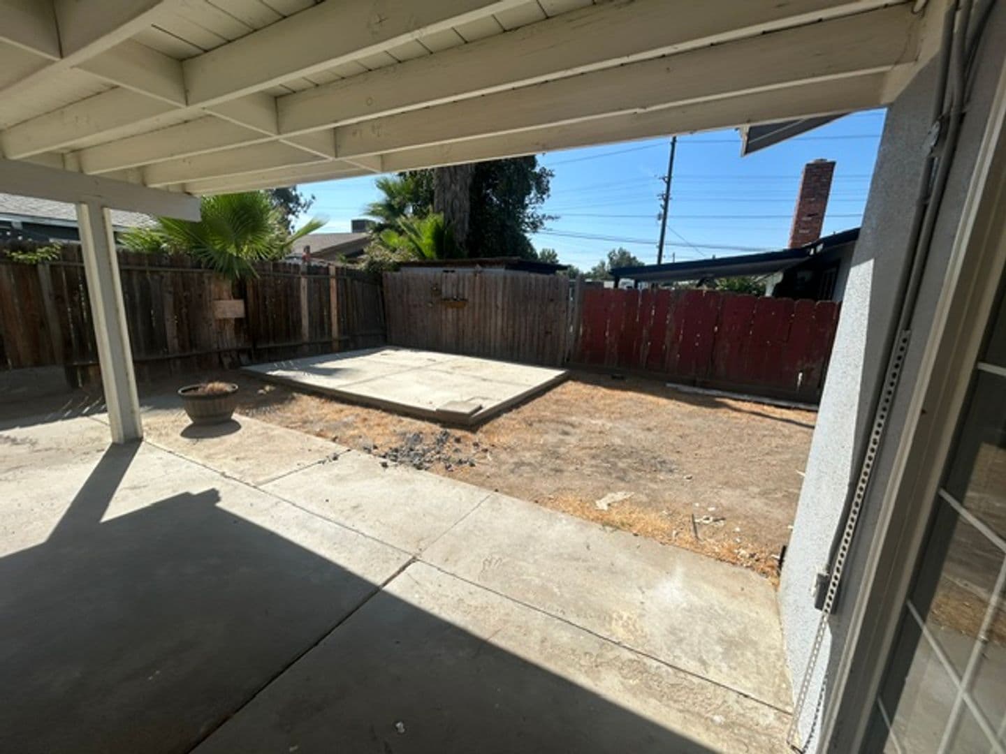 Visalia House: 1928 S. Bollinger St