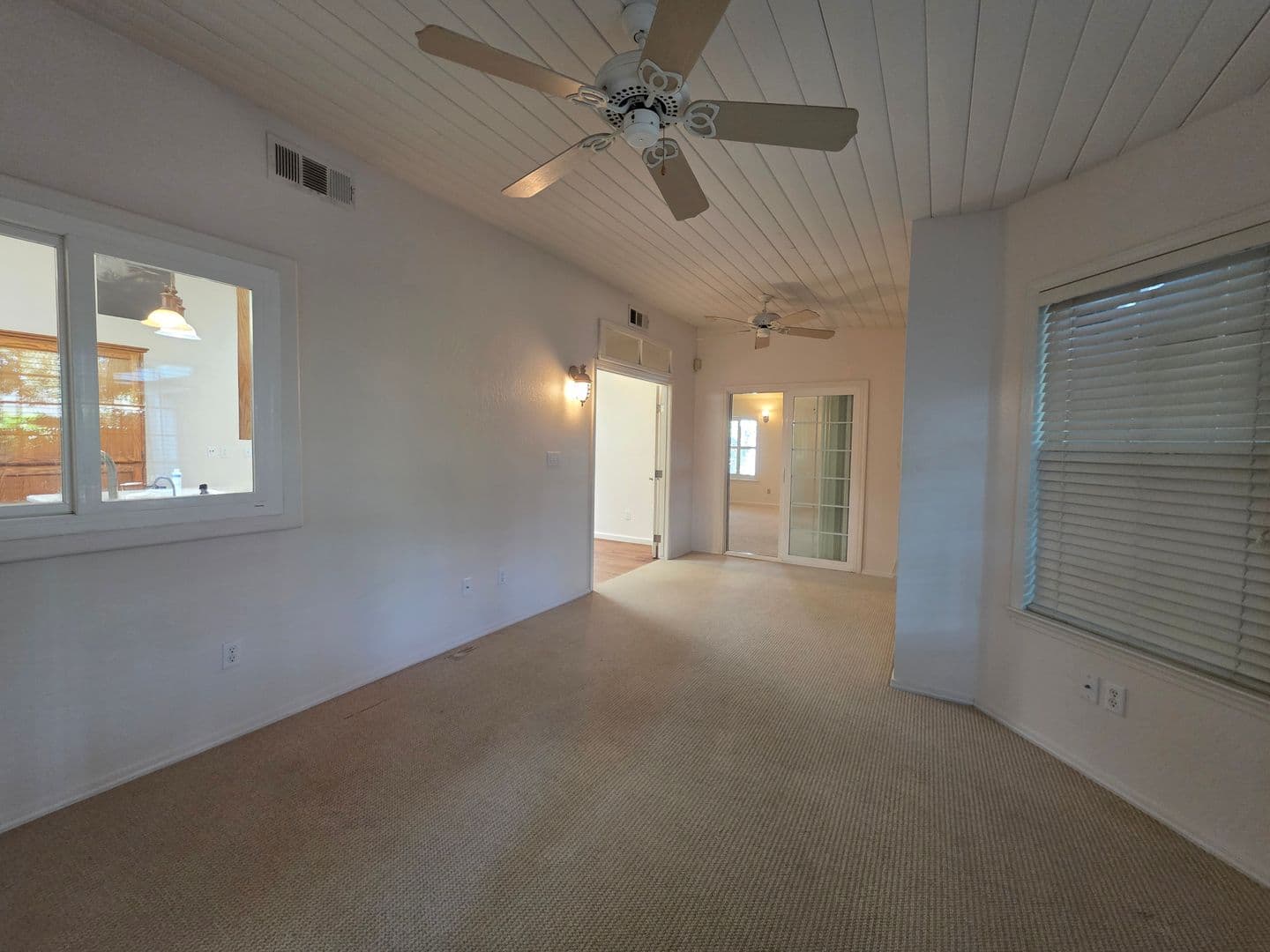 Visalia House: 2828 S Court Street