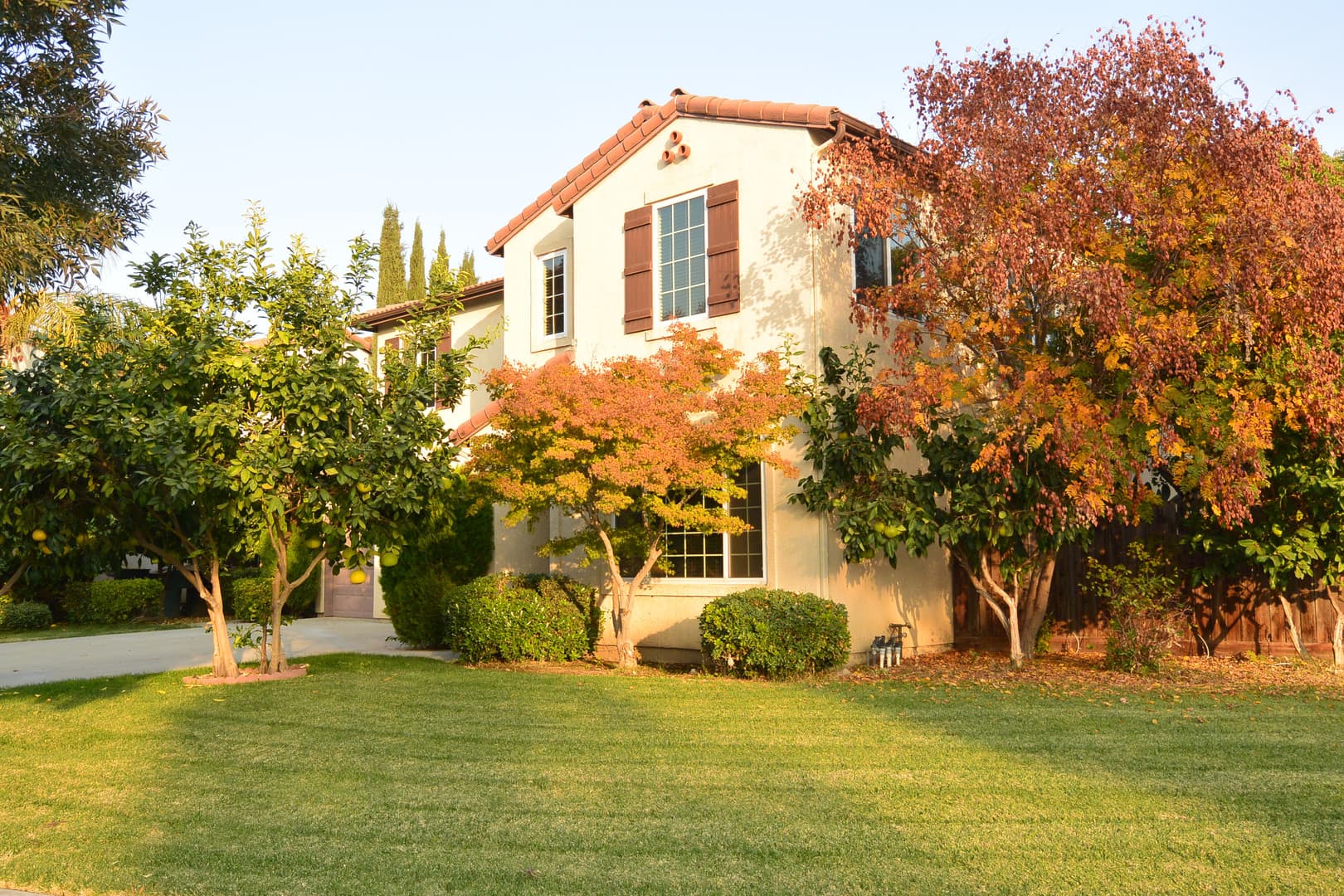 Visalia House: 2222 N. Quincy