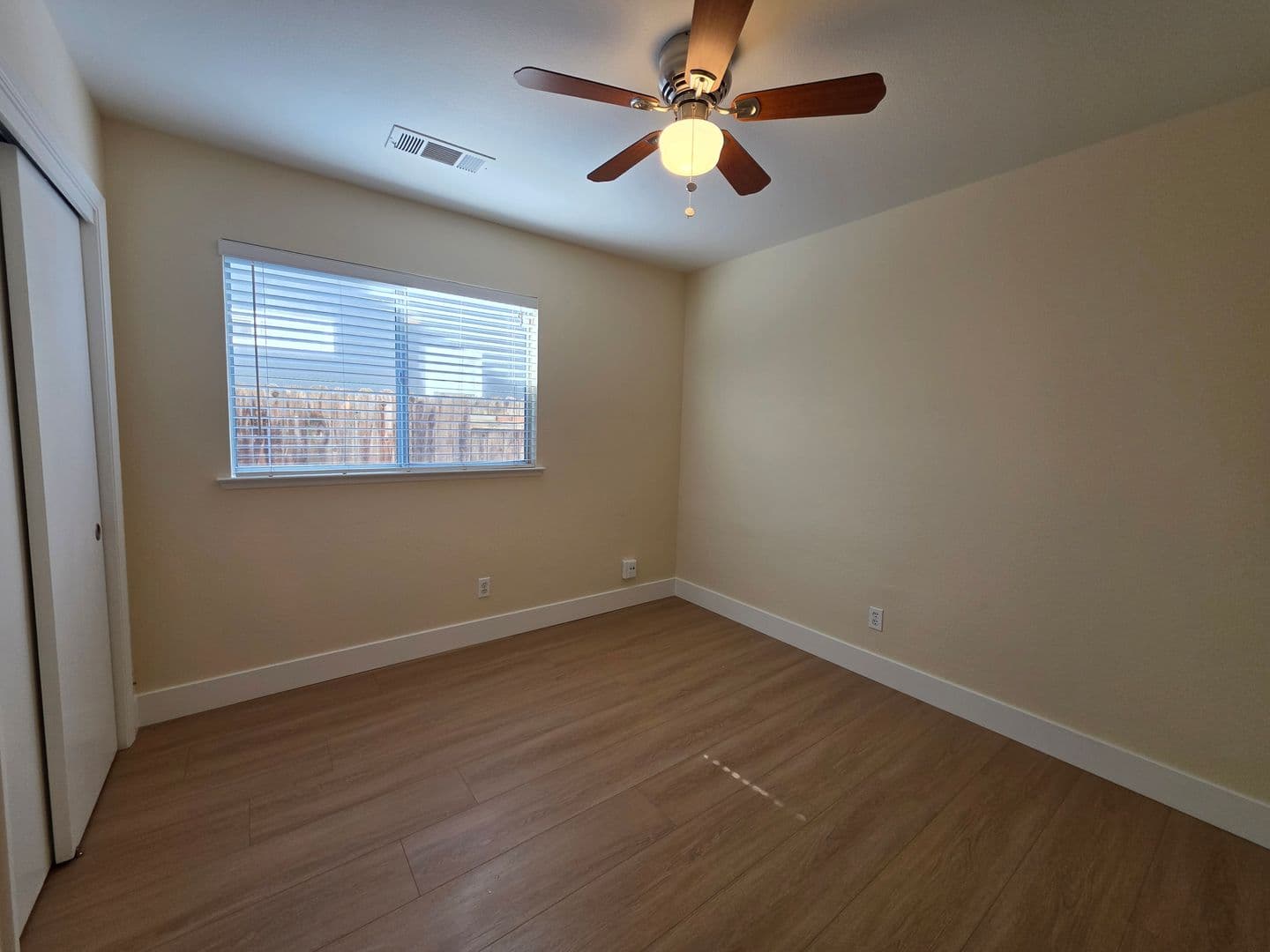 Visalia House: 444 N. Tommy St