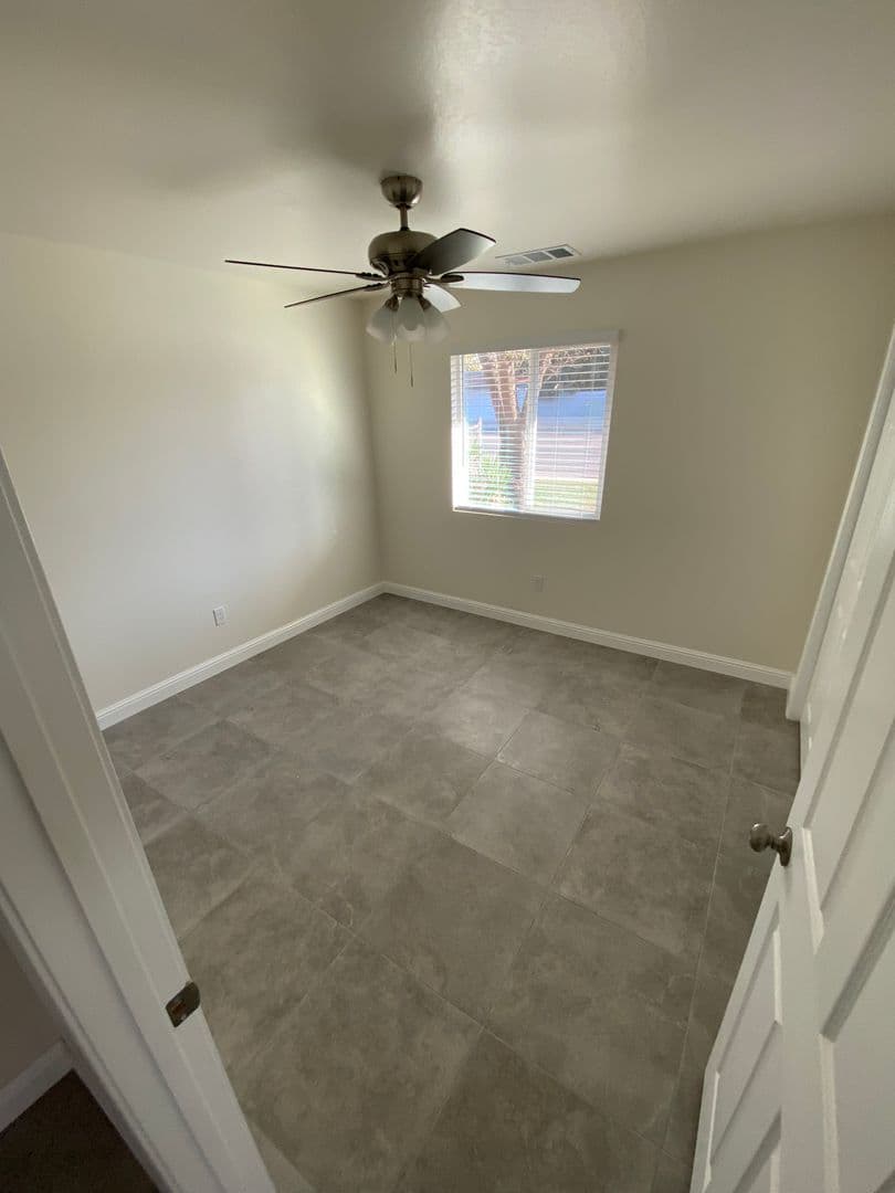 Visalia Apartment: 1134-1140 Chinowth / 4030-4036 Tulare