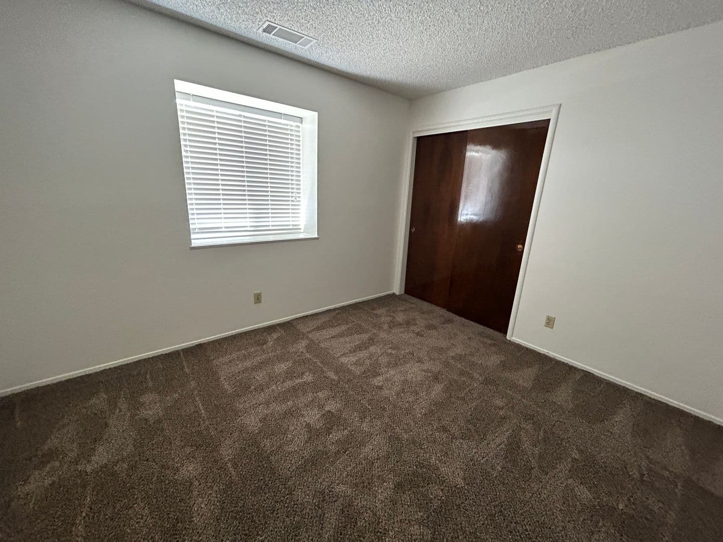 Visalia House: 2940 S. Woodland