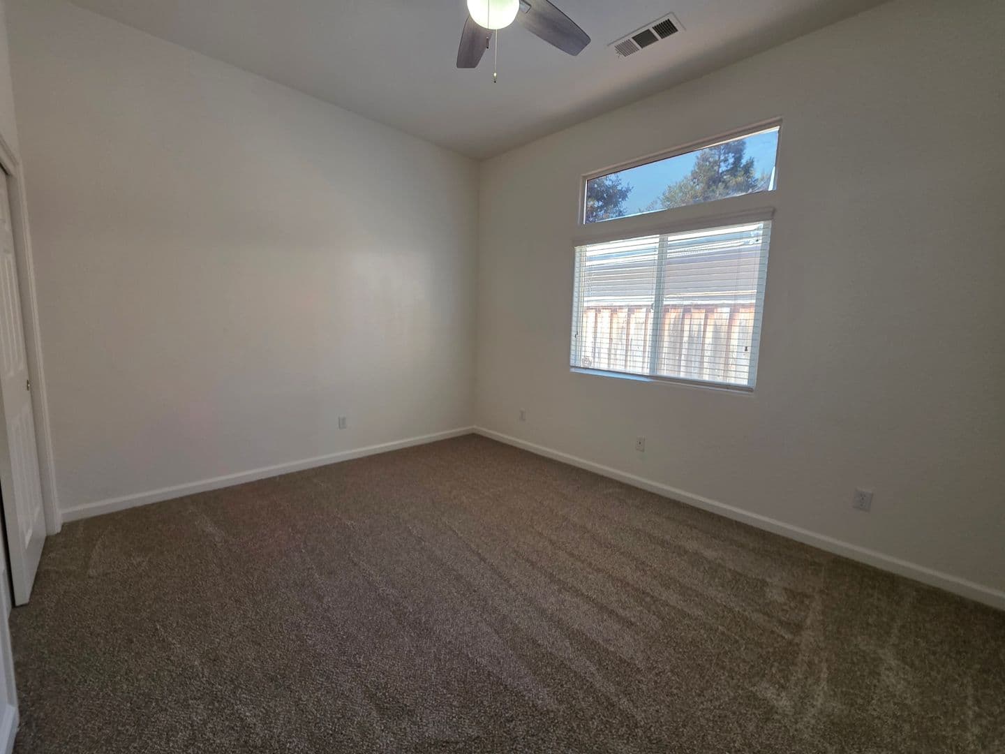 Visalia House: 1008 E. Arlen St