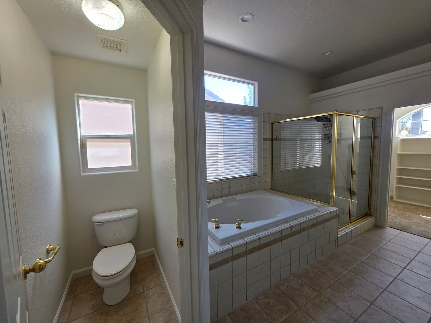 Visalia House: 1008 E. Arlen St