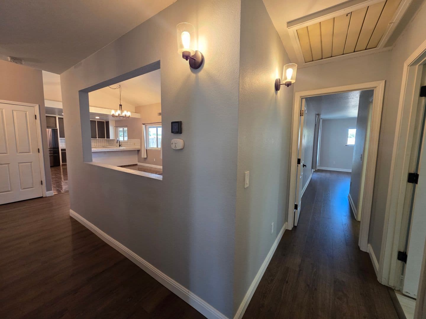 Visalia House: 1550 E. Vine Ct.