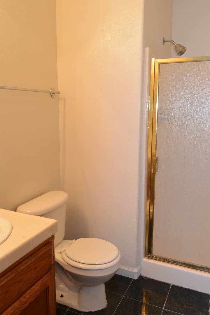 Visalia House: 2222 N. Quincy