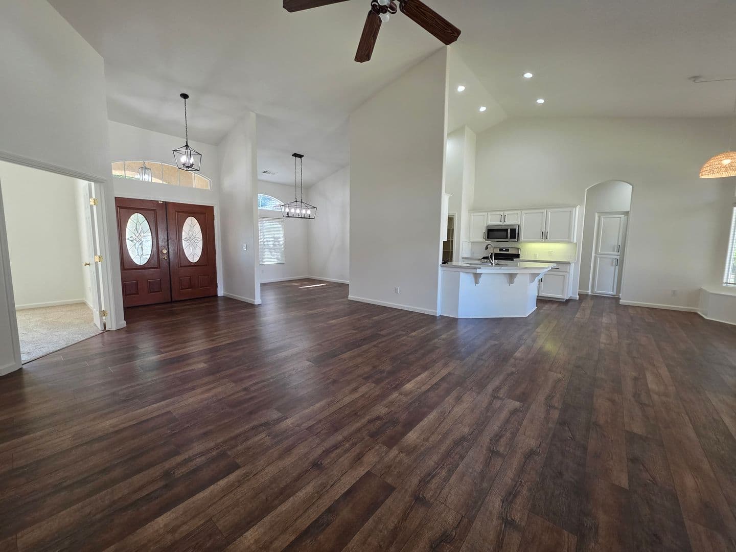 Visalia House: 1008 E. Arlen St