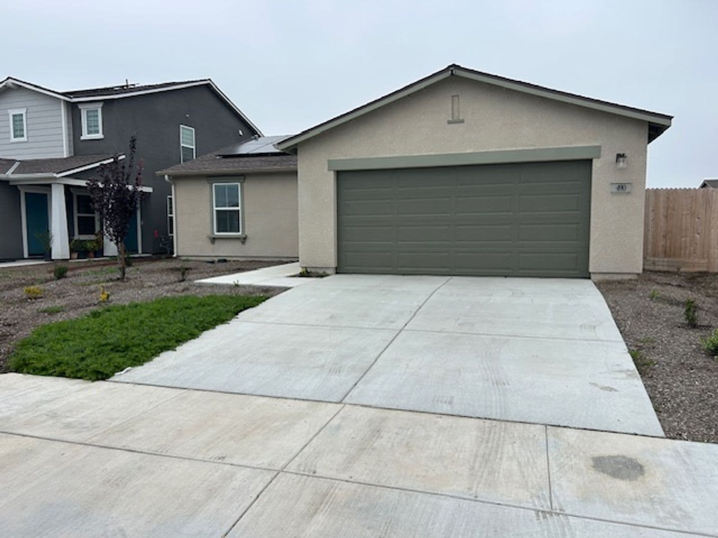 Tulare House: 490 Cromley St