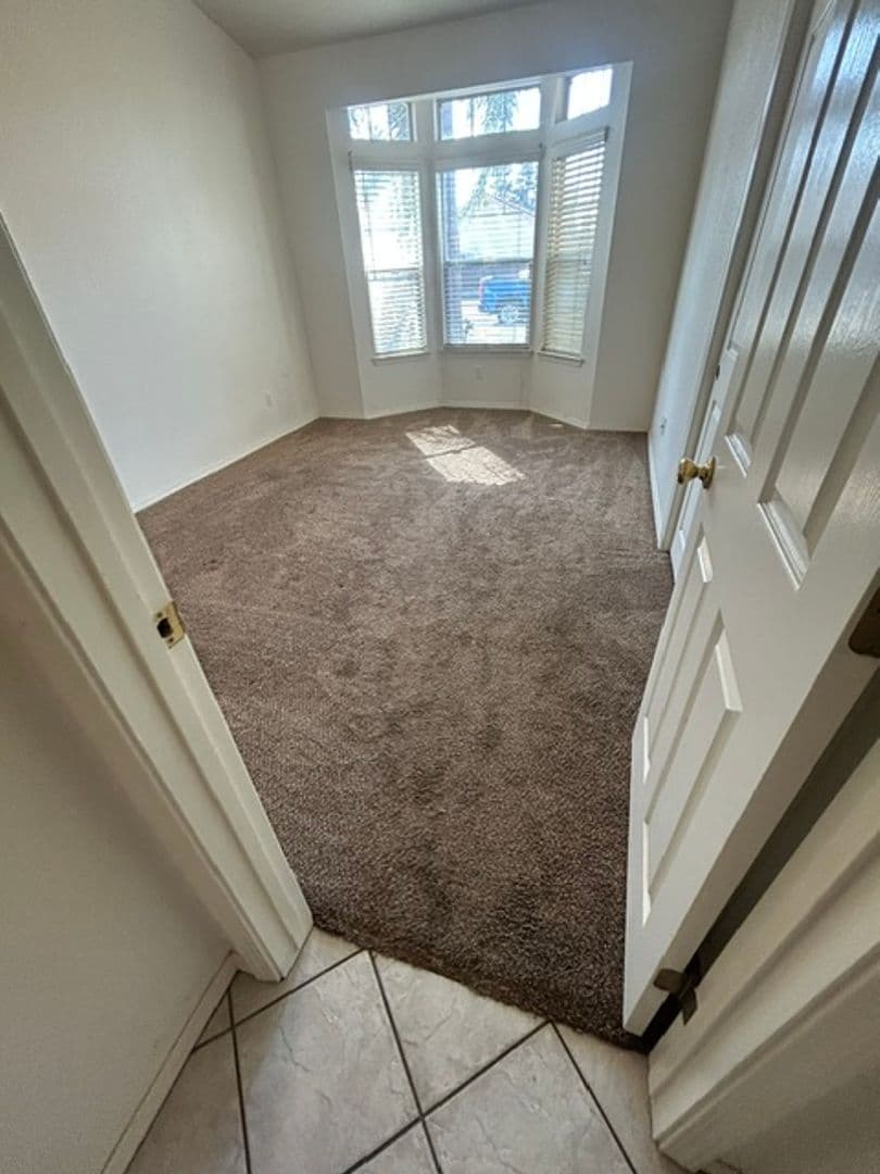 Visalia House: 1040 S. Casablanca