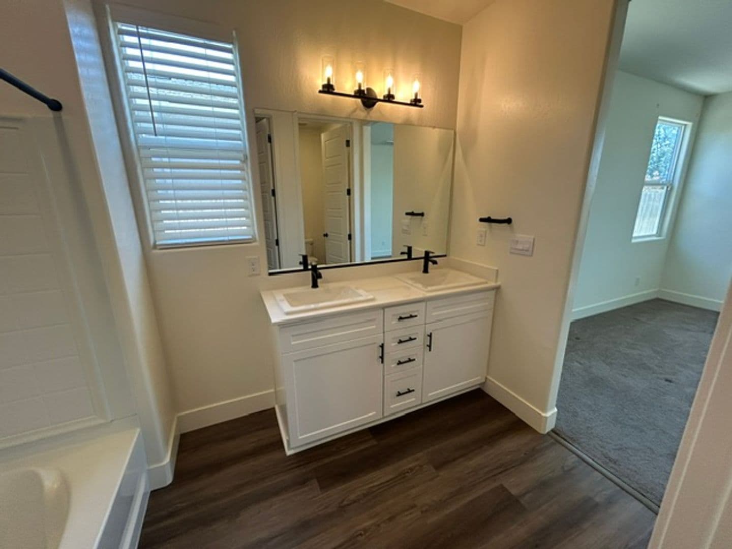 Visalia House: 2635 S. Cain Ct