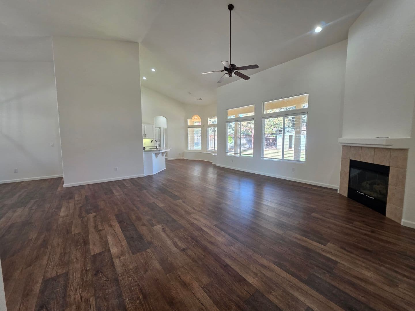 Visalia House: 1008 E. Arlen St