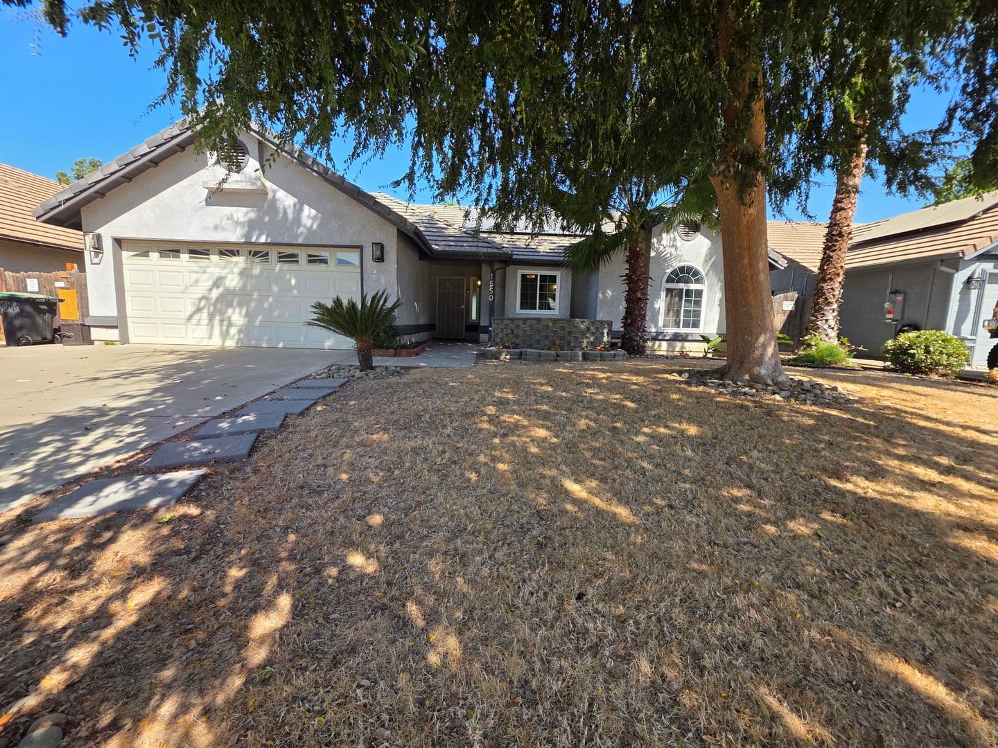 Visalia House: 1550 E. Vine Ct.