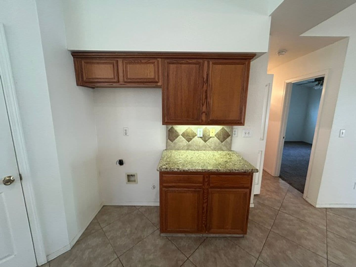 Visalia House: 1040 S. Casablanca