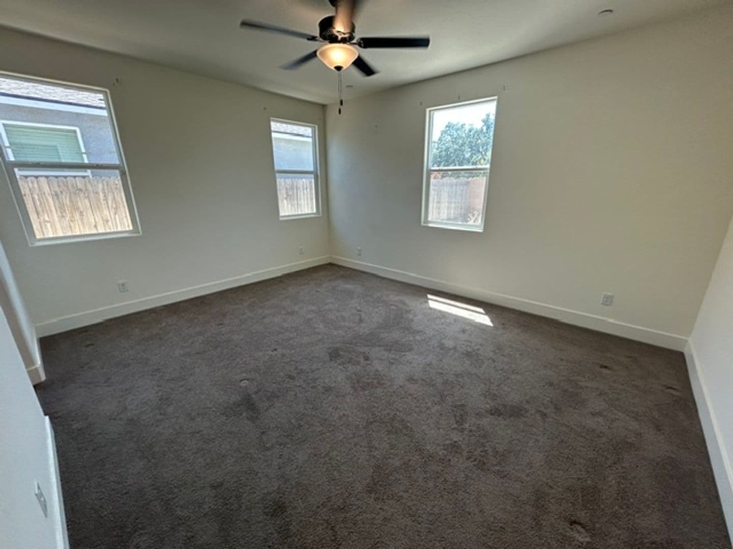 Visalia House: 2635 S. Cain Ct