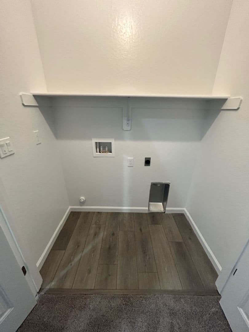 Visalia House: 3016 N. Chapel St