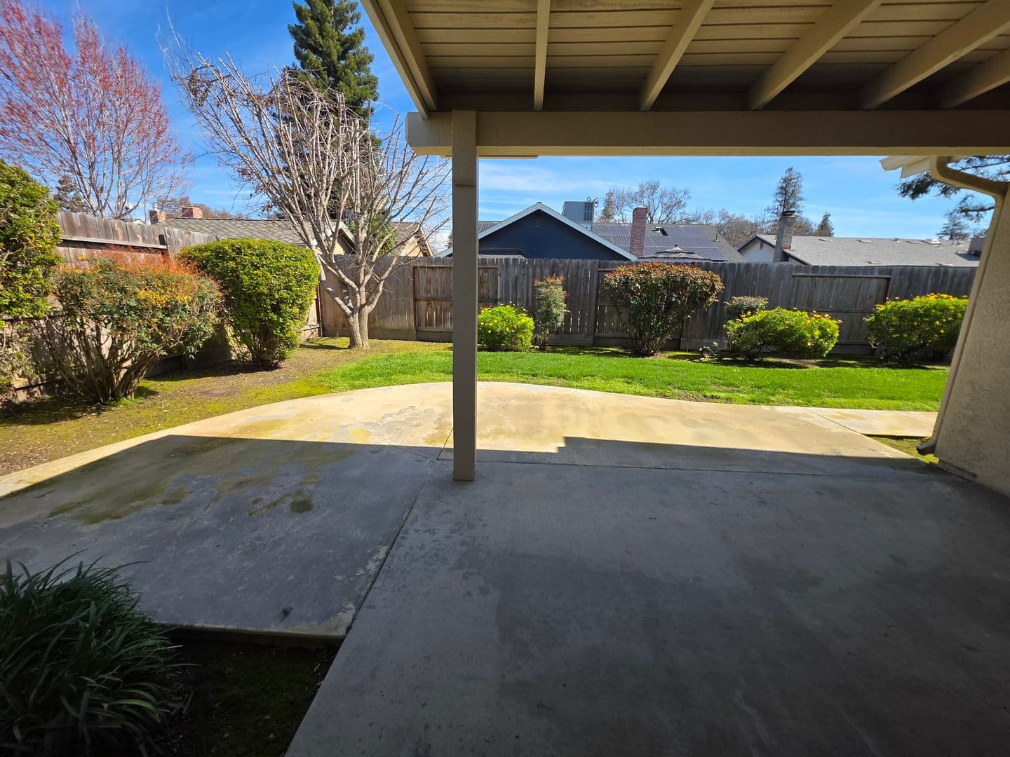 Visalia House: 444 N. Tommy St