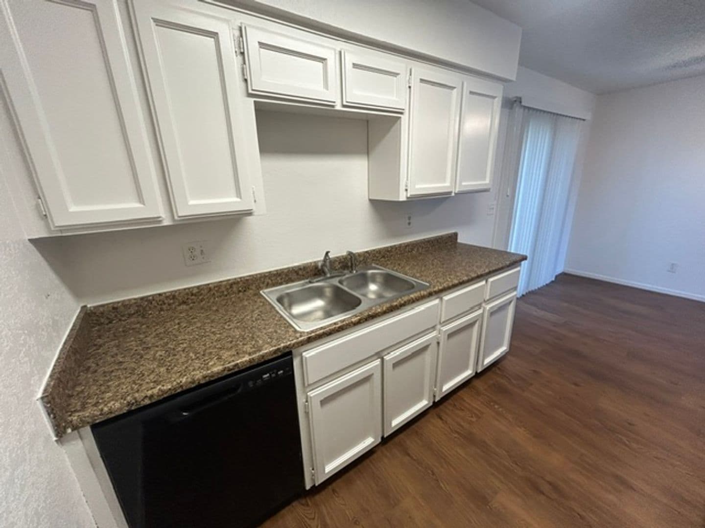 Visalia Apartment: 3940 S. Shady Ct.