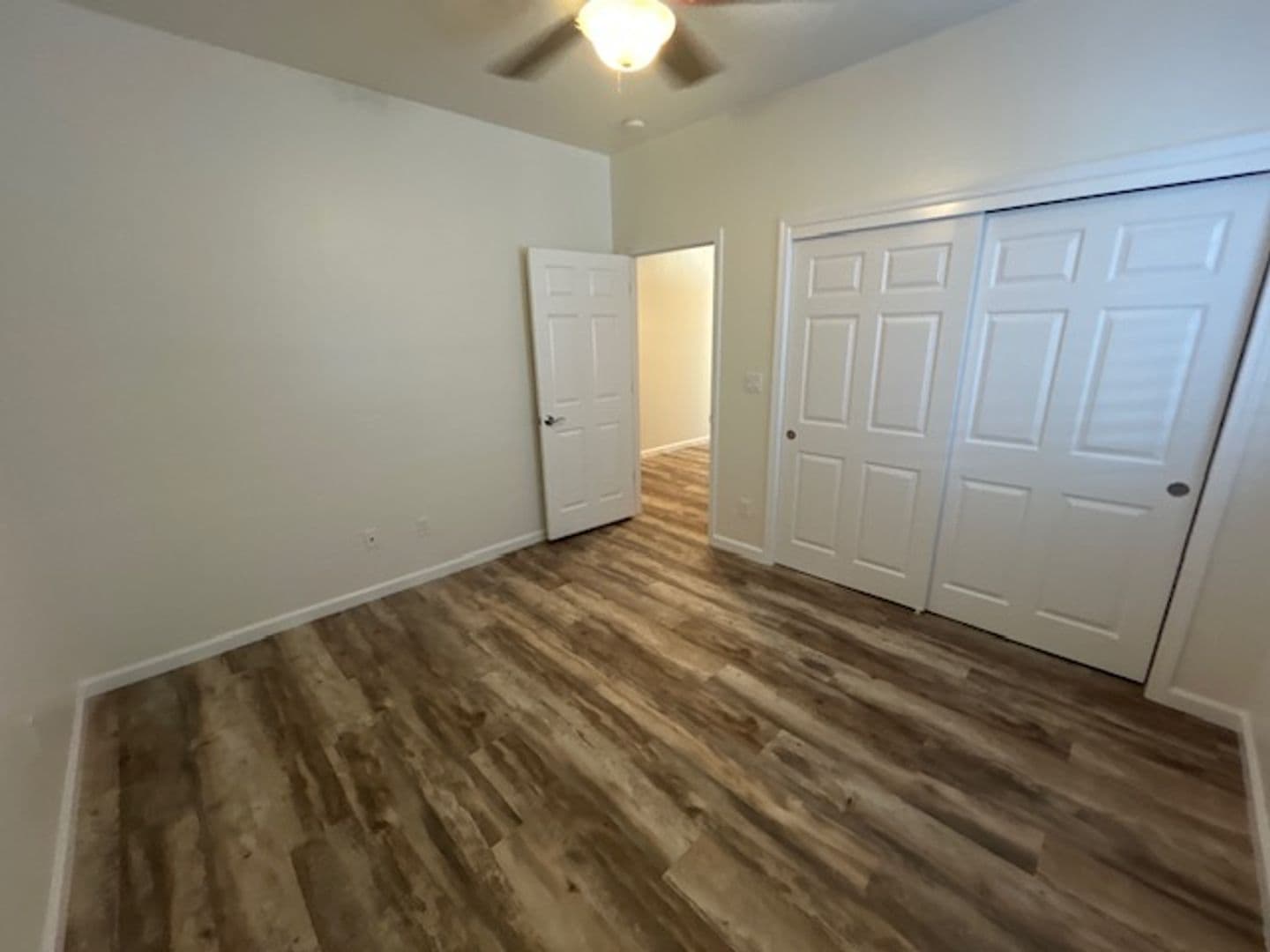 Visalia House: 328 S Holland CT