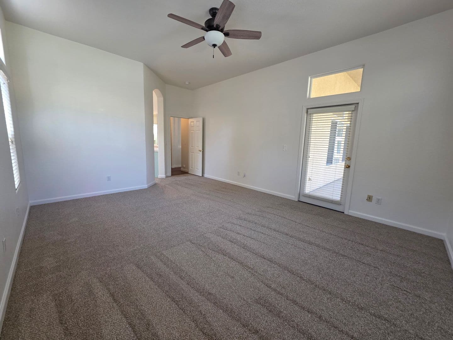 Visalia House: 1008 E. Arlen St