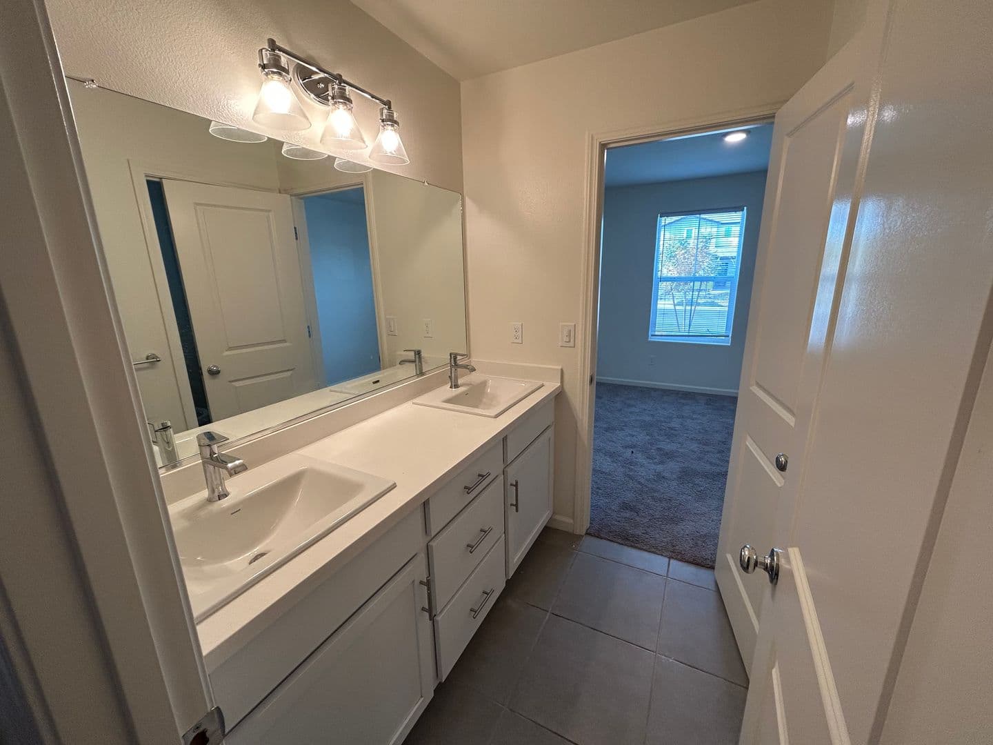 Visalia House: 3330 N. Garden St