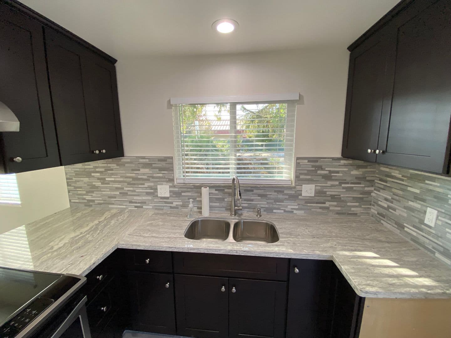 Visalia Apartment: 1134-1140 Chinowth / 4030-4036 Tulare