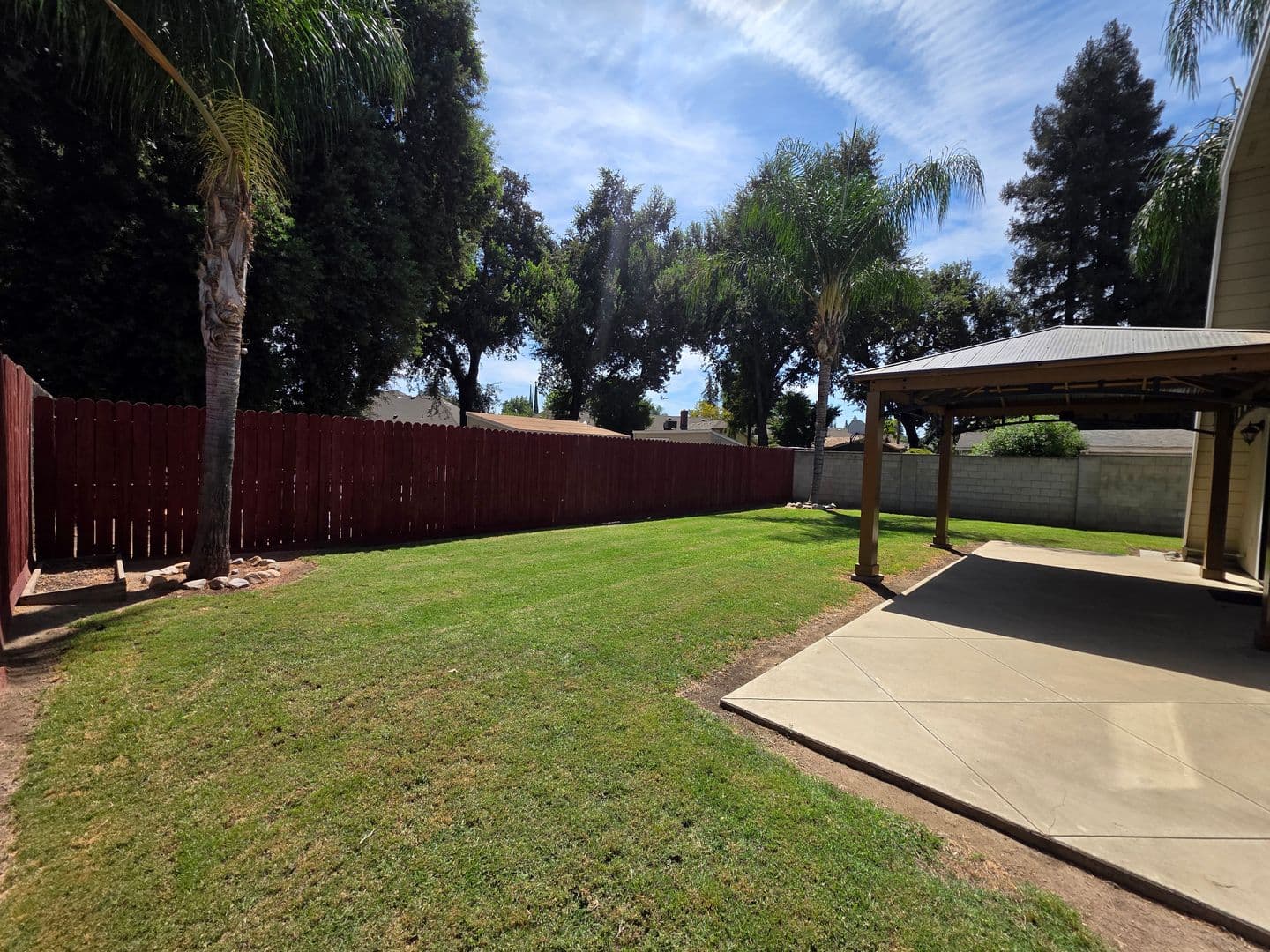 Visalia House: 2816 S Court Street