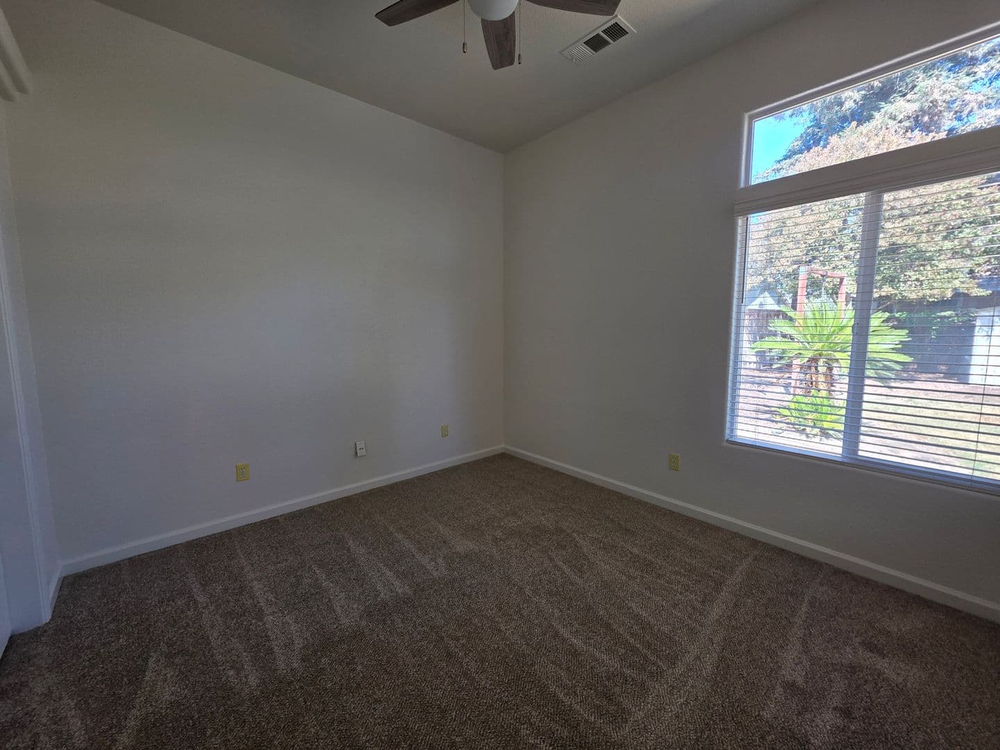 Visalia House: 1008 E. Arlen St