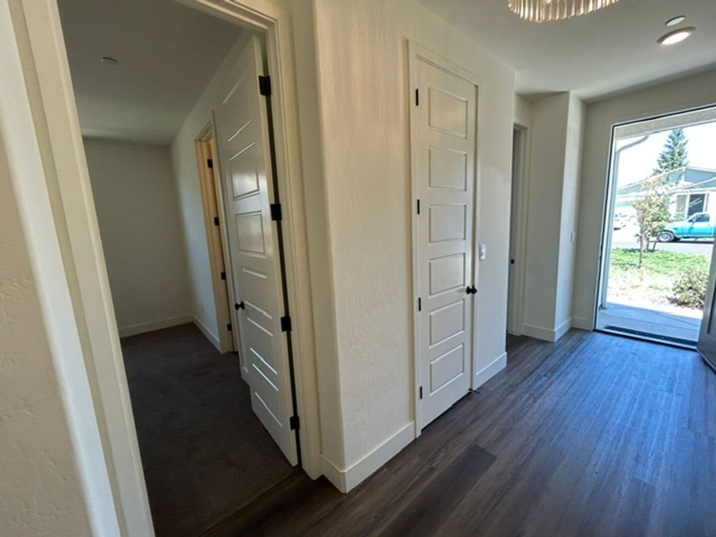 Visalia House: 2635 S. Cain Ct