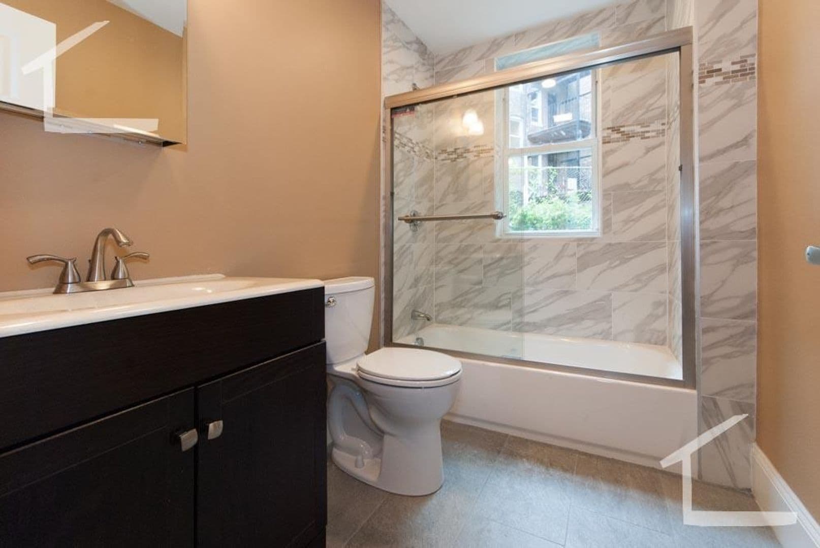 Brighton Apartment: 6 Lothian Rd.