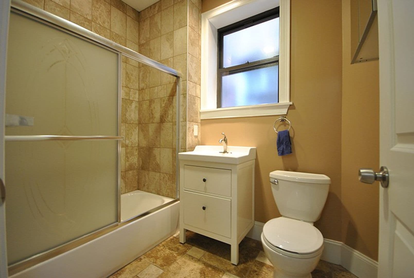 Brookline Apartment: 1592 Beacon St