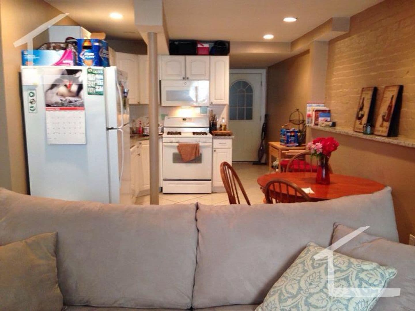 Allston Apartment: 8 St. Lukes Rd.