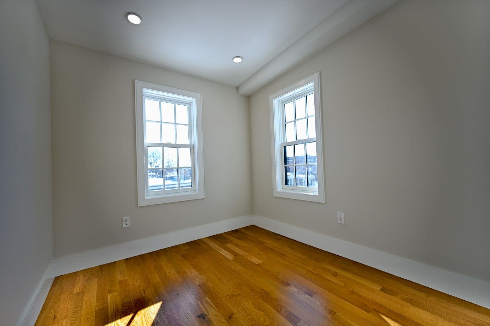 Boston Apartment: 18 Winchester Street