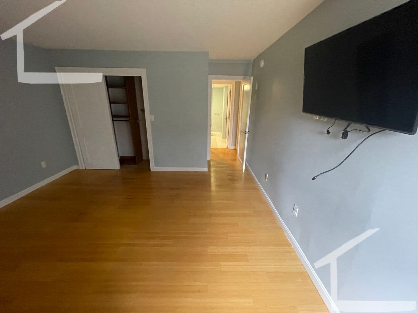 Chestnut Hill House: 57 Broadlawn Park