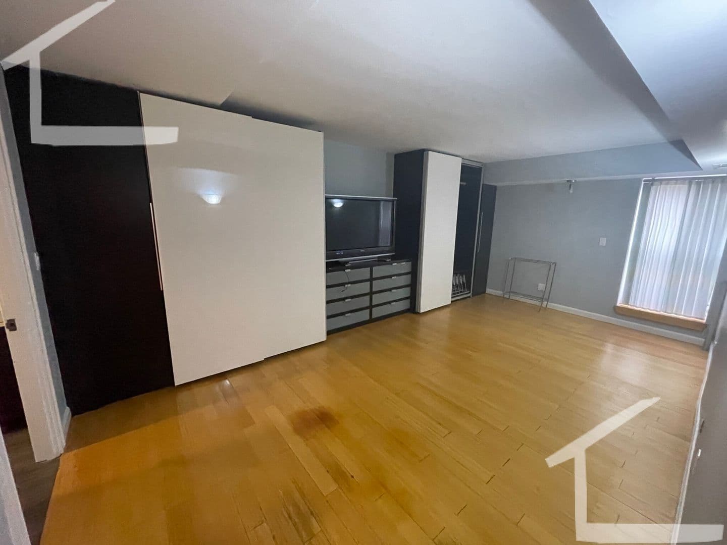 Chestnut Hill House: 57 Broadlawn Park