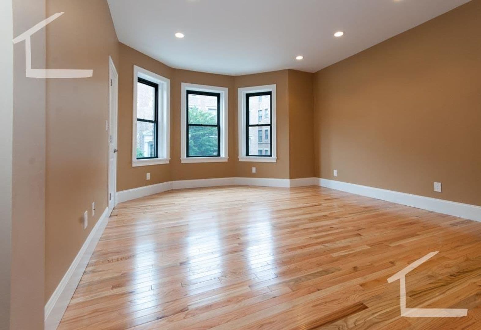 Brighton Apartment: 6 Lothian Rd.