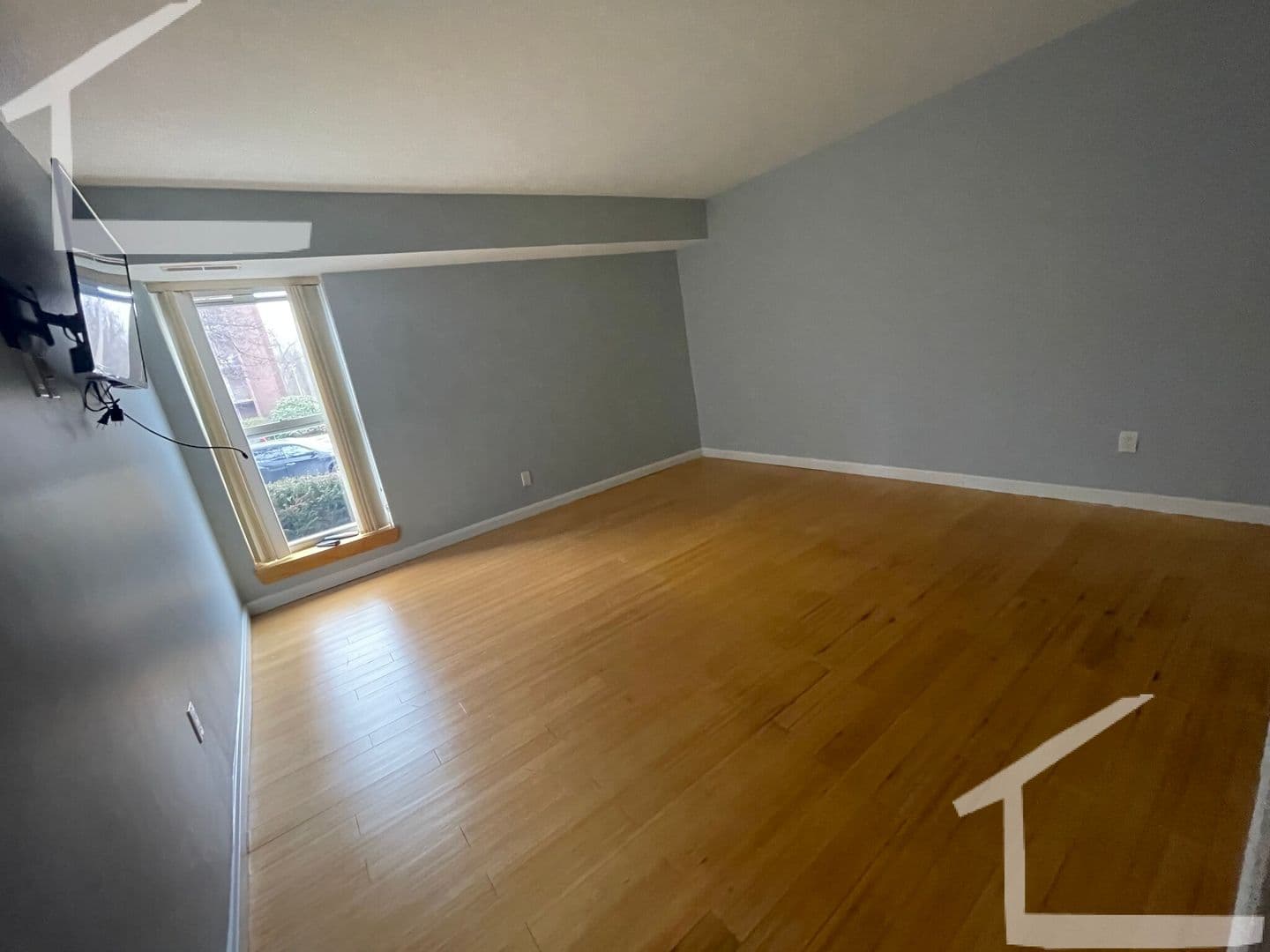 Chestnut Hill House: 57 Broadlawn Park