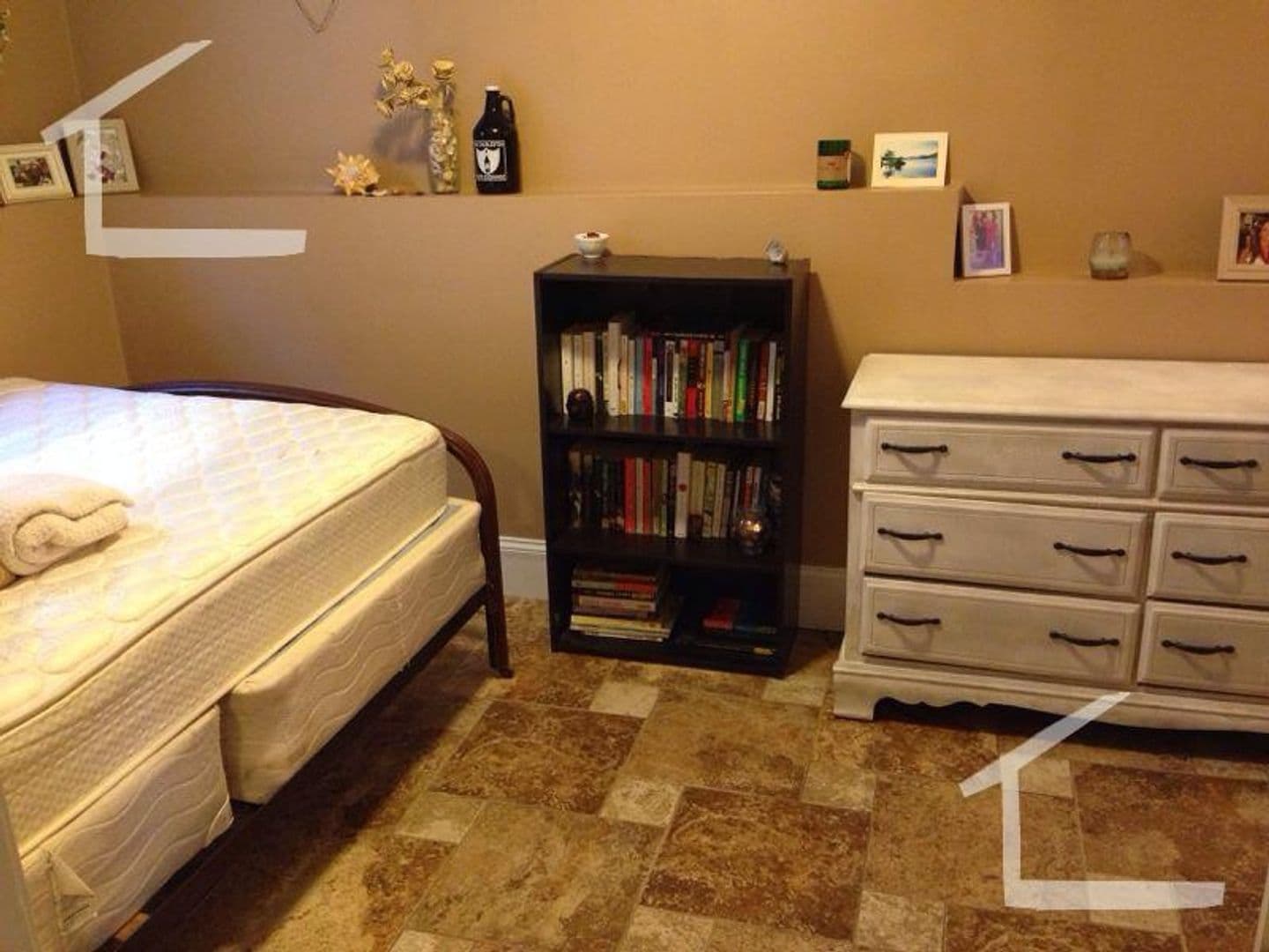 Allston Apartment: 8 St. Lukes Rd.