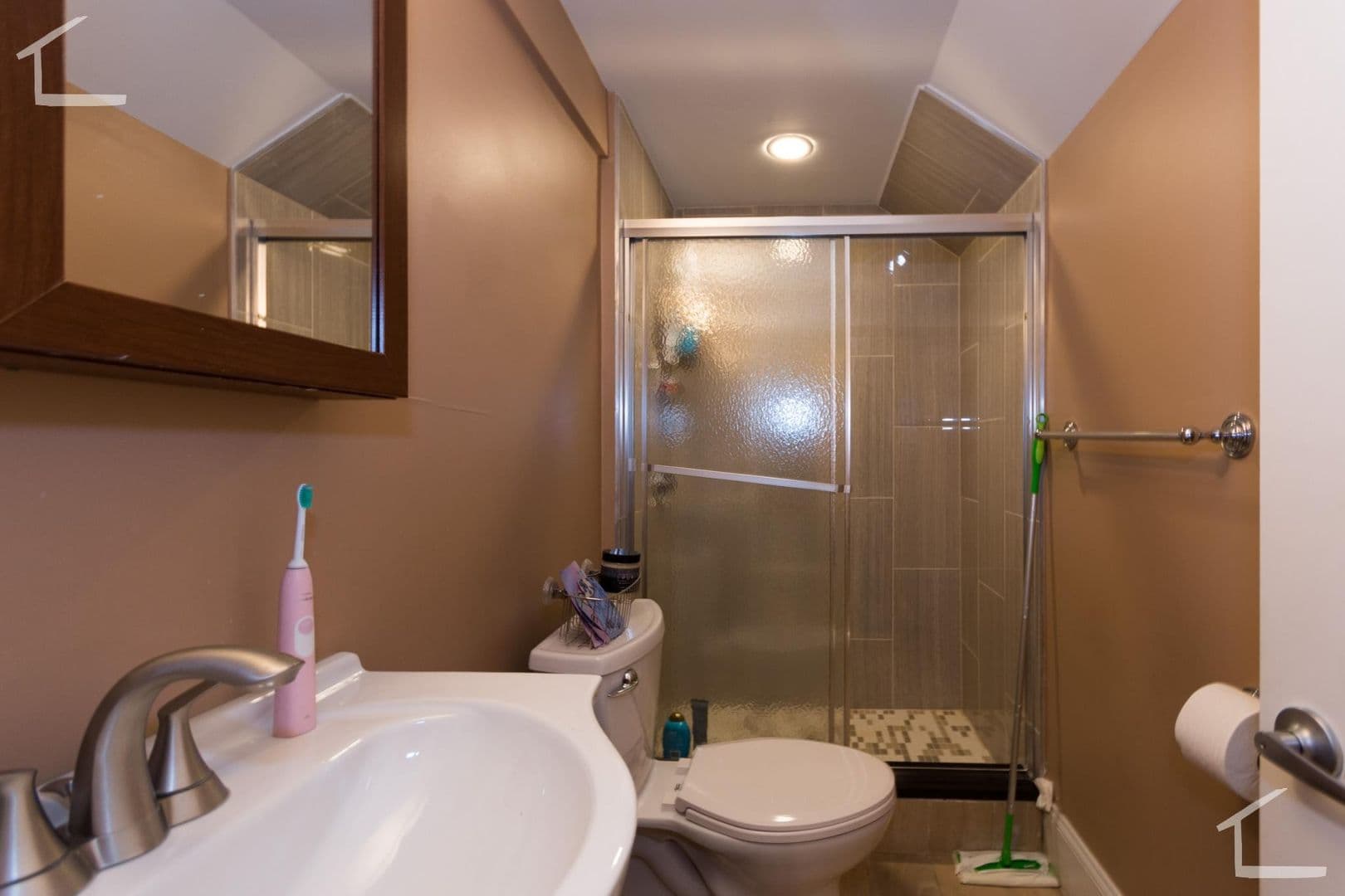 Allston Apartment: 8 St. Lukes Rd.