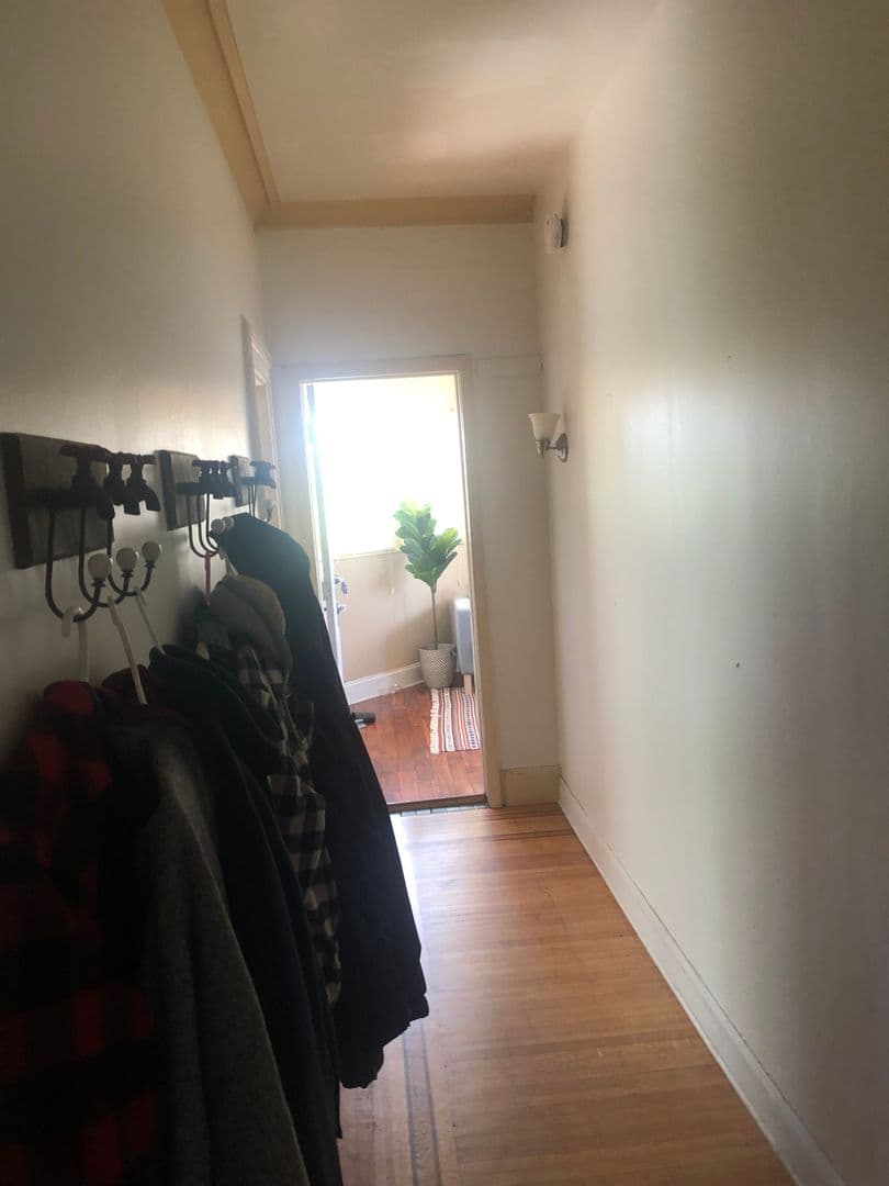 Minneapolis Apartment: 821 6th St SE