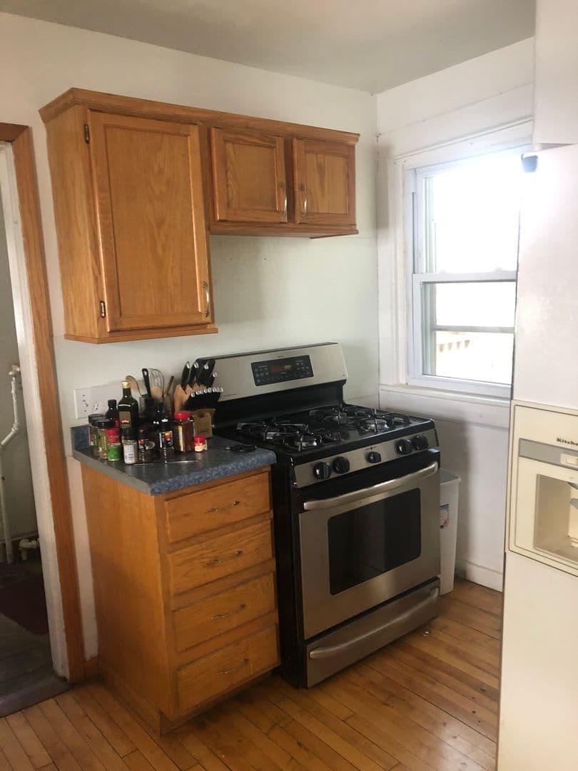 Minneapolis Apartment: 821 6th St SE