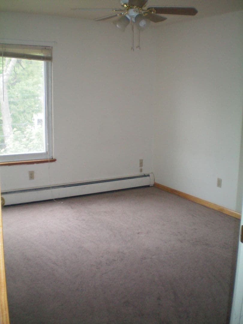 Minneapolis Apartment: 414 7th Ave SE
