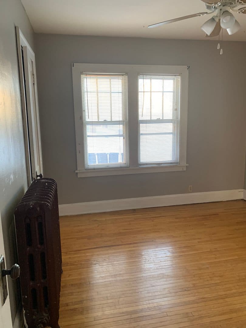 Minneapolis Apartment: 806-08 5th St SE
