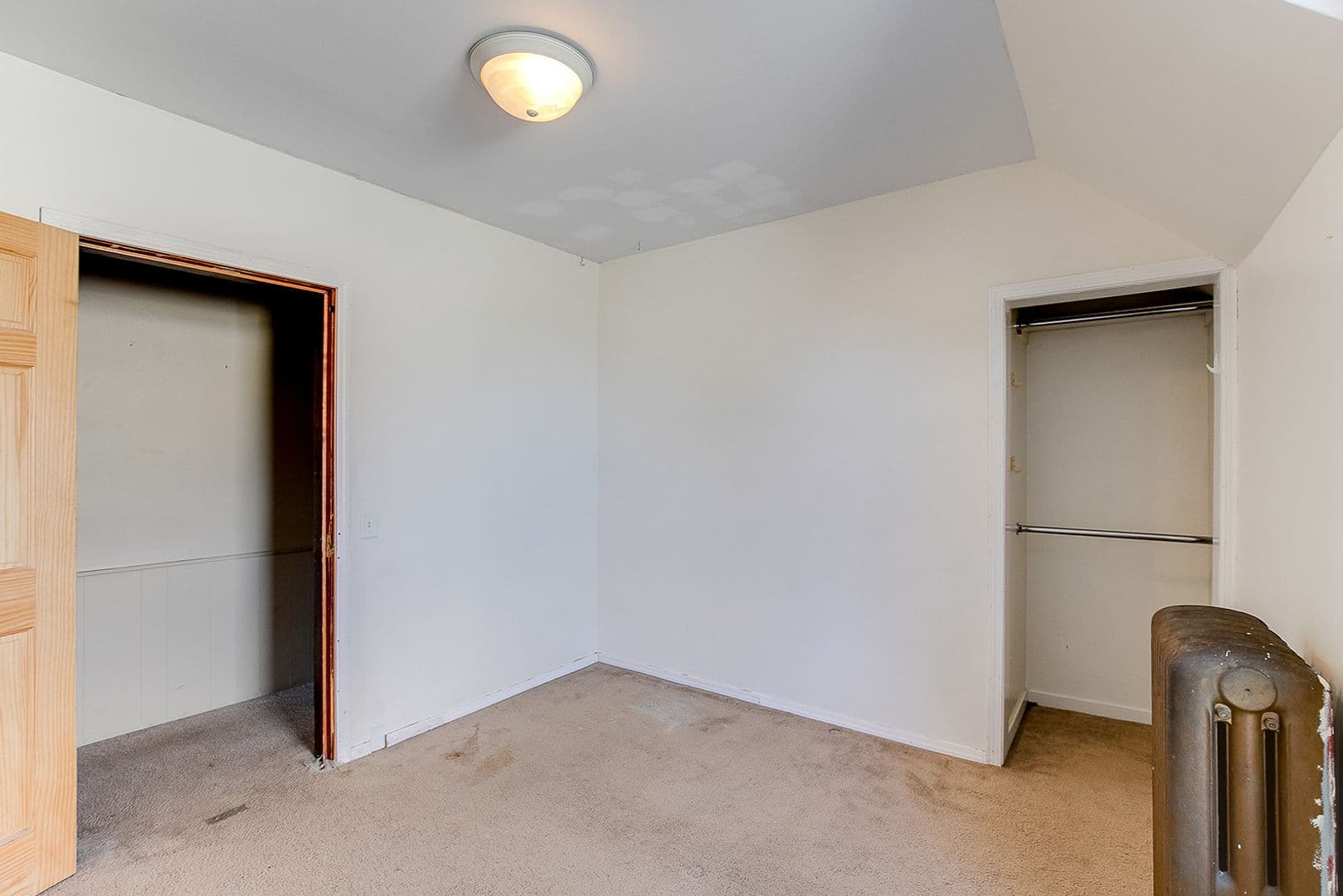 St. Paul House: 1430 W Minnehaha Ave