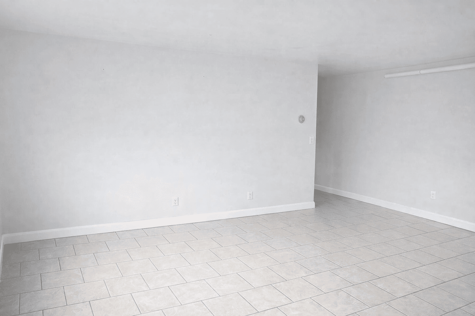 Minneapolis Apartment: 810 8th St SE