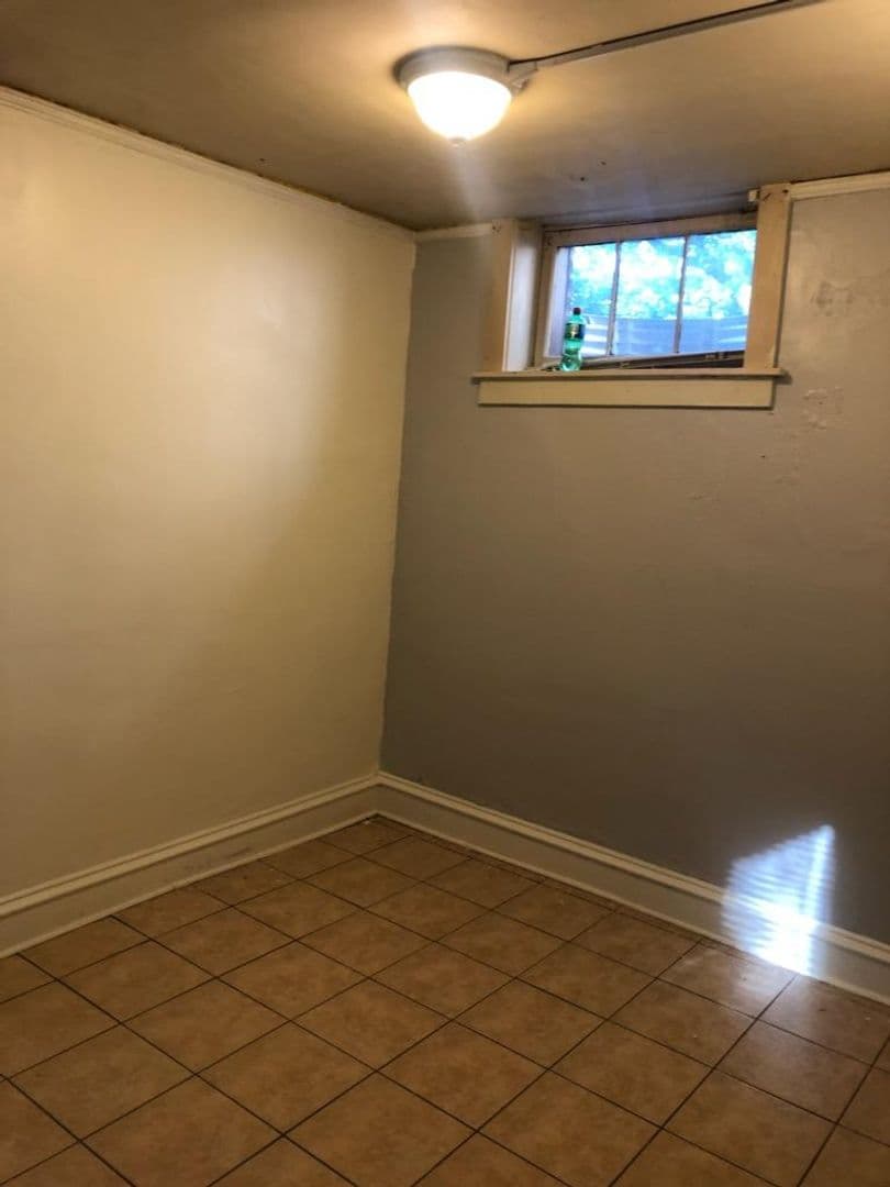 Minnneapolis Apartment: 417 11th Ave SE
