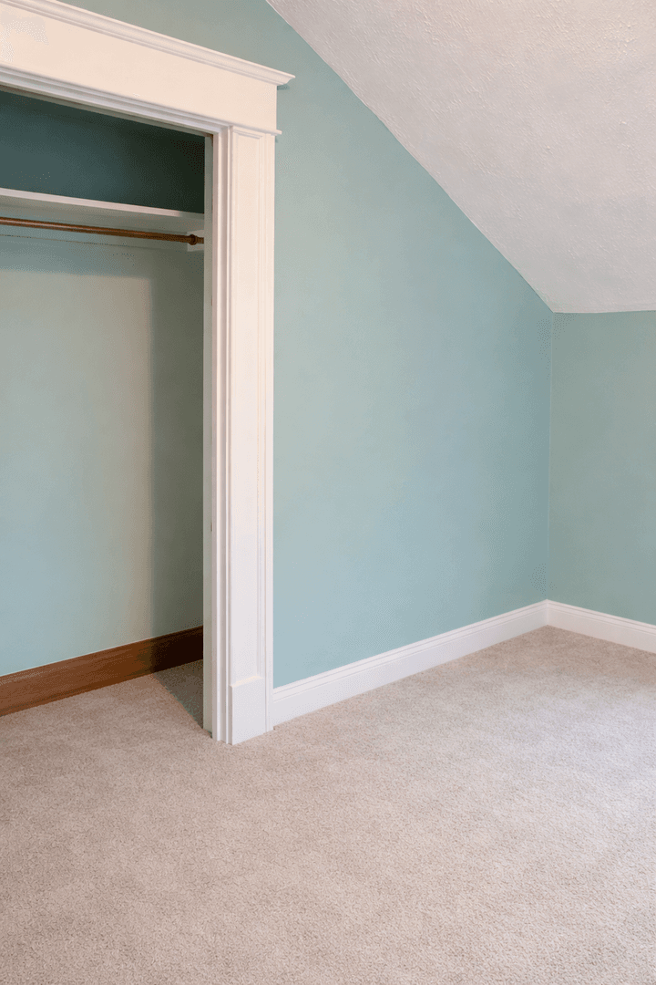 Minneapolis Apartment: 887 22nd Ave SE