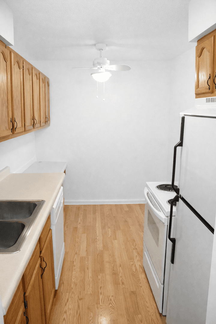 Minneapolis Apartment: 616 10th Ave SE