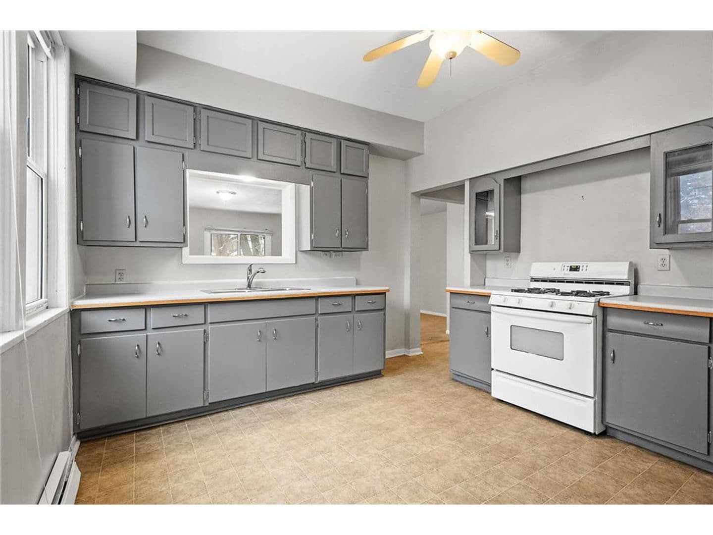 St. Paul House: 1328 Hewitt Ave